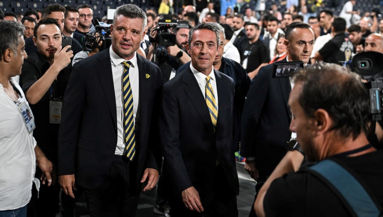 ali koc donemi 7 yil surdu114 transfer 9 teknik direktor yalnizca 1 kupa mY14DdN2