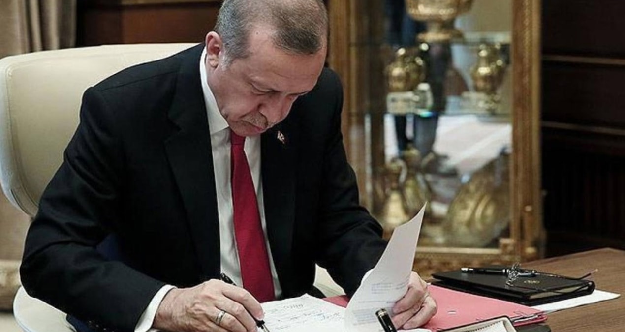 erdogan imzaladi bu fakulte ve yuksek okullar kapatildi DYkbzRqE