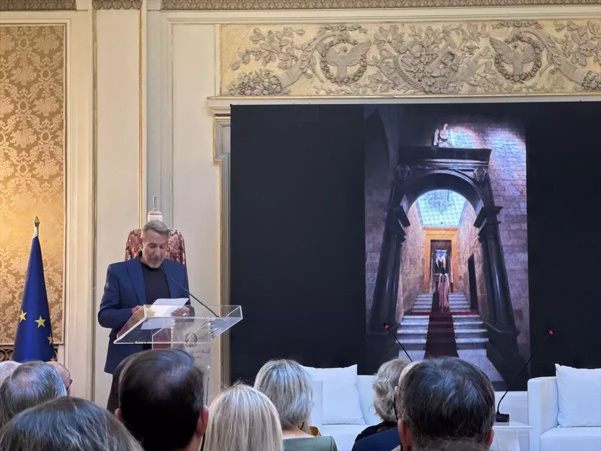 italyan modaci elio ferrarodan kaftan tasarimlari 84parKUC