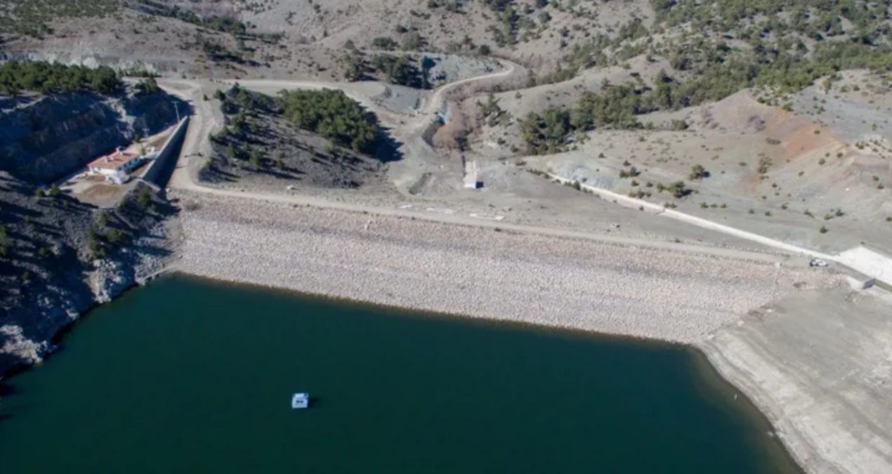 usakin icme suyu sorununu cozecek projede su aktarilmaya baslandi UTvZRHdy