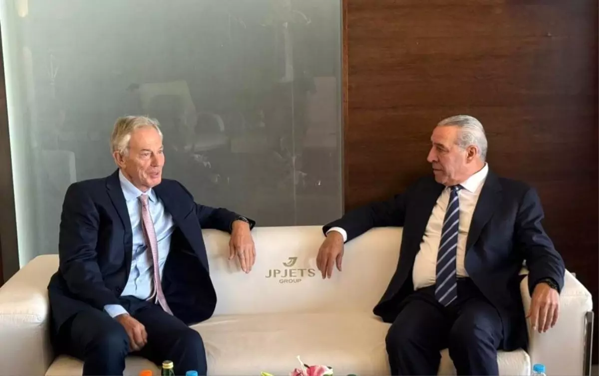 filistin devlet baskani yardimcisi al sheikh tony blair ile gazze planini gorustu Hql8nlcP.jpg