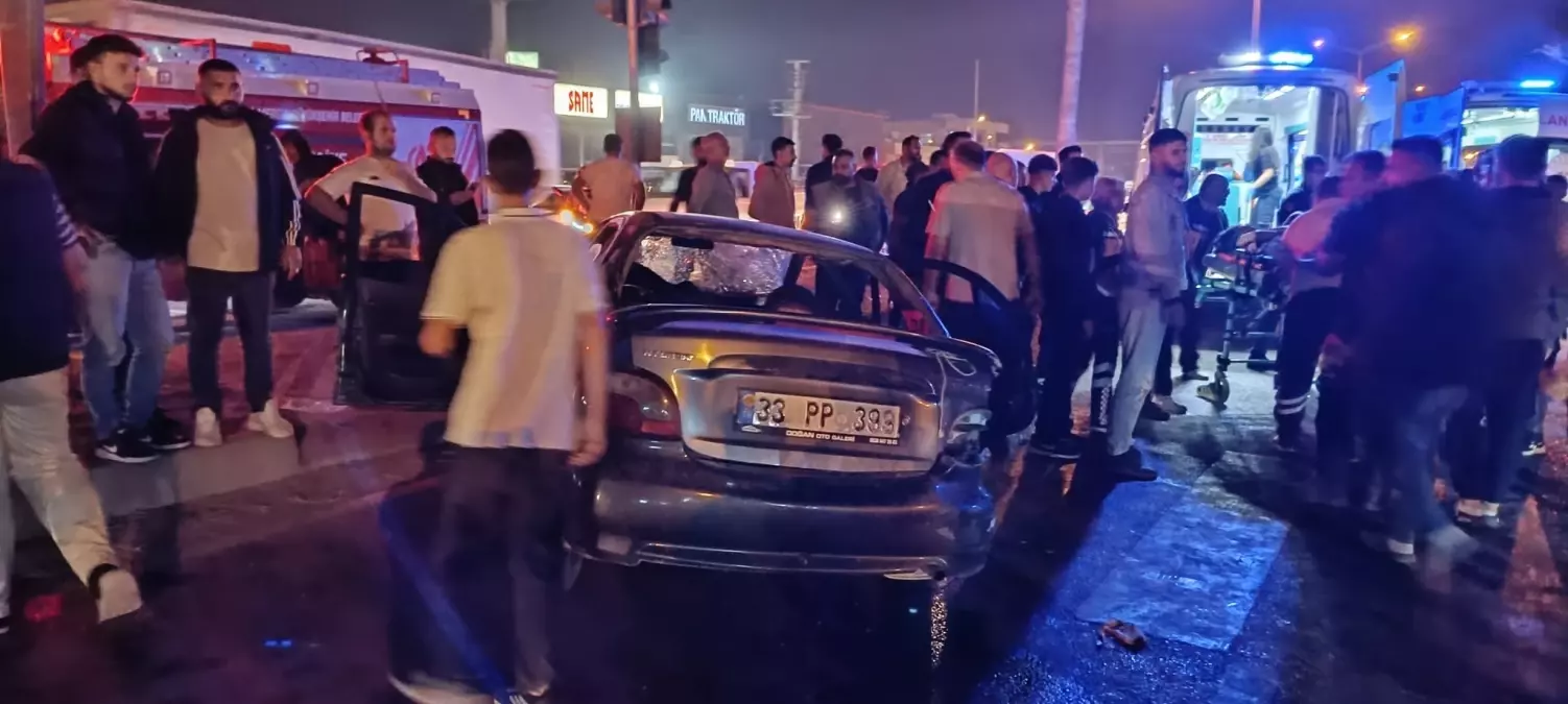 Mersin’de Yolcu Minibüsü Sulama Kanalına Düştü: 10 Yaralı